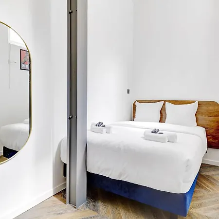 De Luxe Haussmannien Aux Champs-elysees דירה